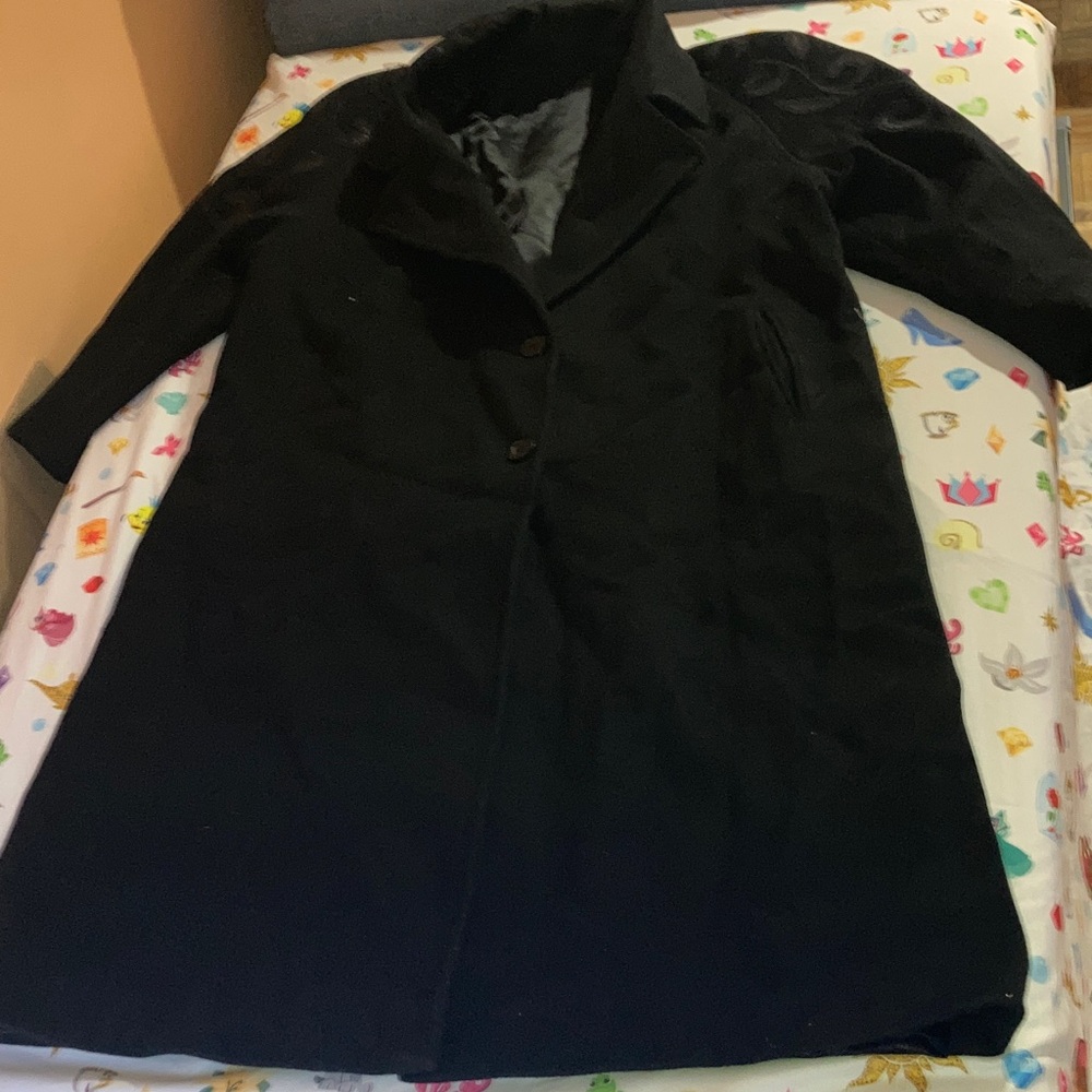 Elegant Black Trench Coat for Women
